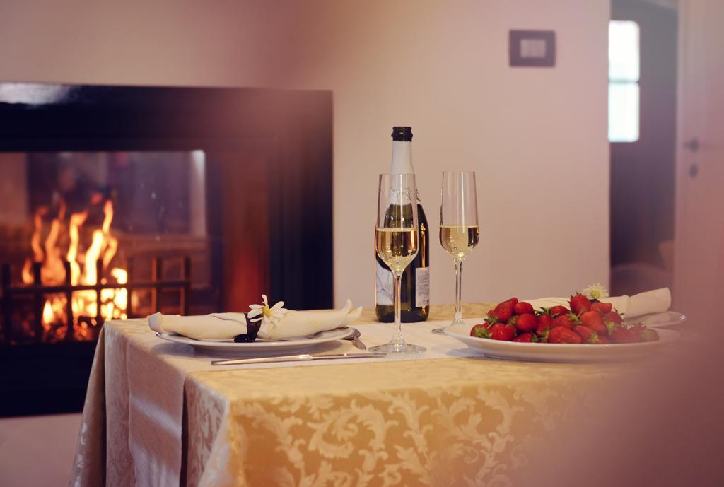 Bed & Breakfast Korta Gira Buici  Exterior photo